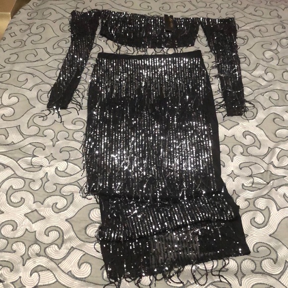 Be the life of the party in this Sexy Two Piece - Picture 3 of 7